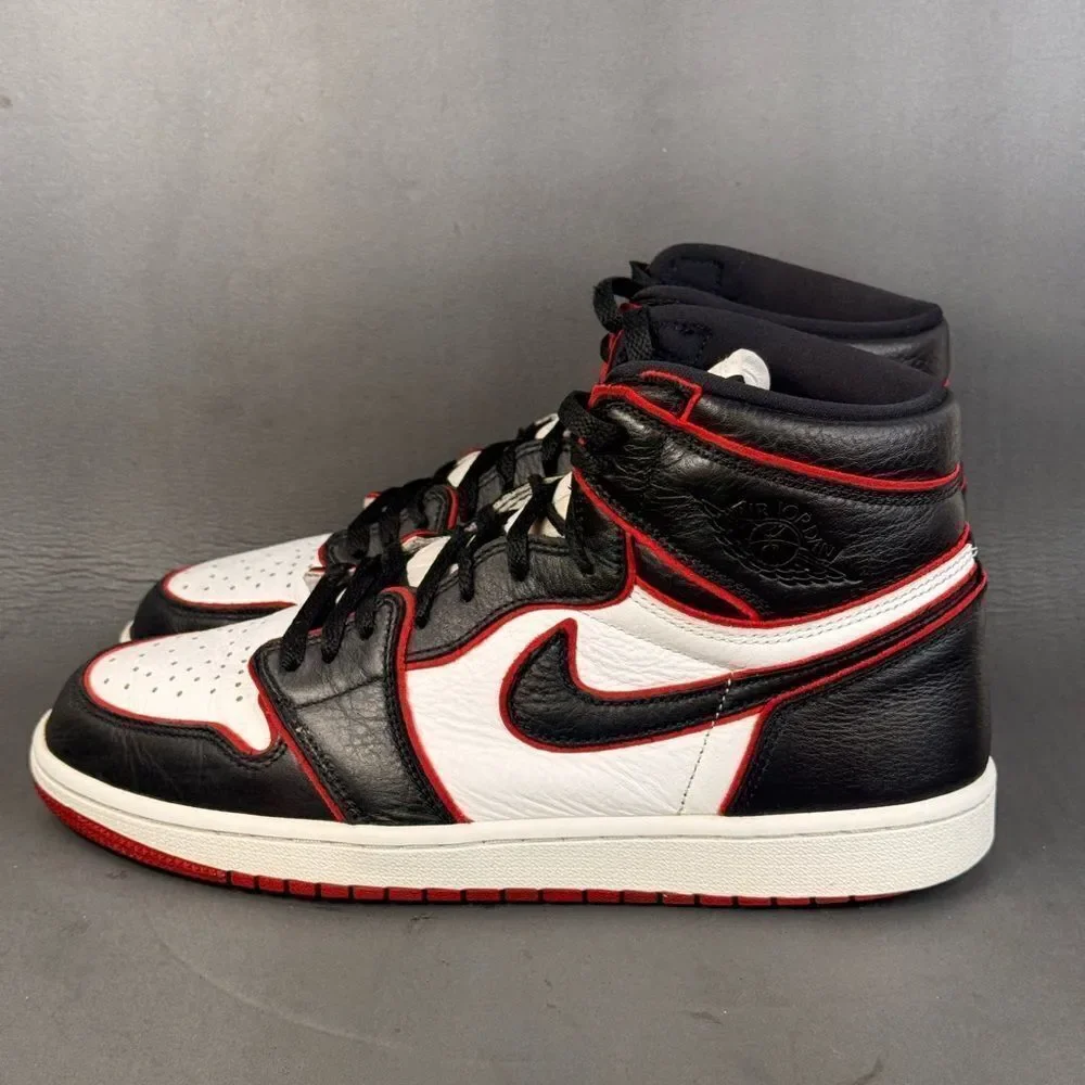 New Air Jordan 1 Retro High OG Bloodline athletic sneaker shoes men’s size 10.5